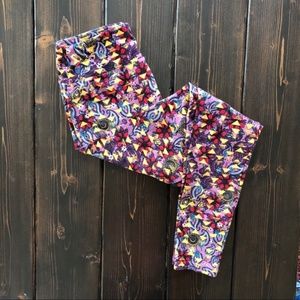 LulaRoe OS printed leggings